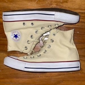 Chuck Taylor All Star High Top Converse size 5